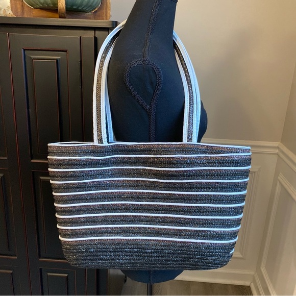 Vintage Striped Straw Black & White Beach Summer Tote - Picture 1 of 5